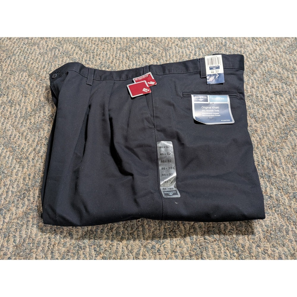 Dockers Mens 46x32 Original Khaki Classic Fit Pleated No Wrinkle Pants Black NWT
